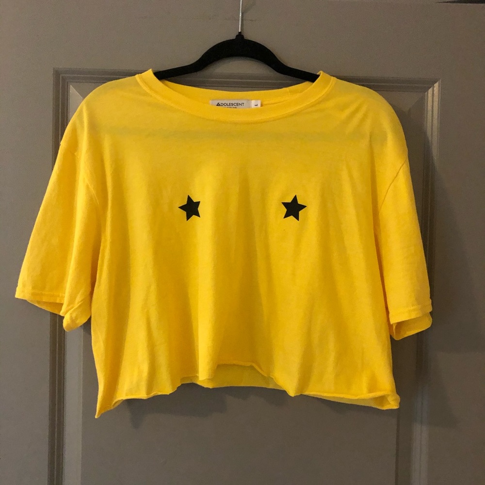 Yellow star cropped t shirt